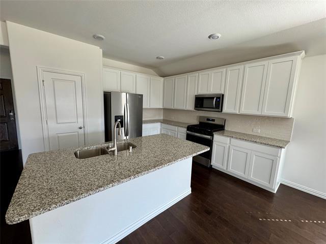 Building Photo - 1801 Rushpea Dr