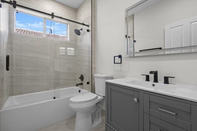 Building Photo - 7835 NW 78th Ave