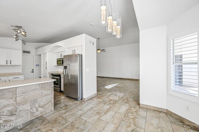 Building Photo - 4627 E White Aster St