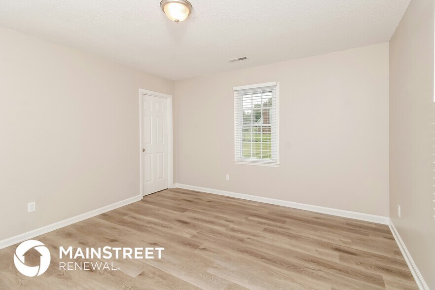 Building Photo - 1126 Sequoia Dr