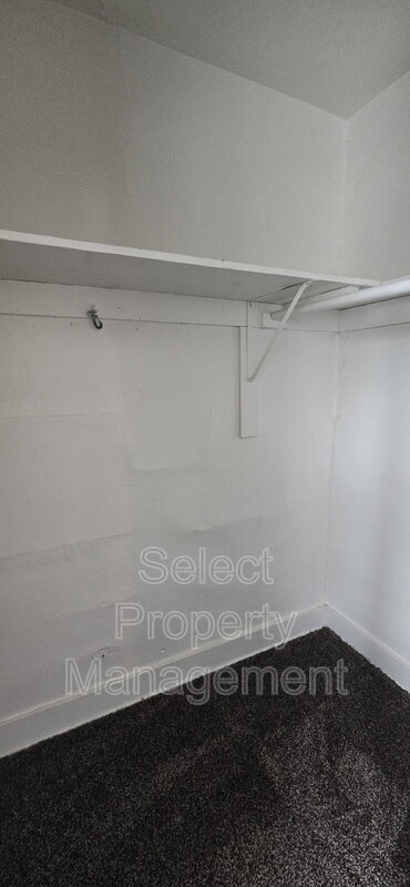 Building Photo - 738 3rd St