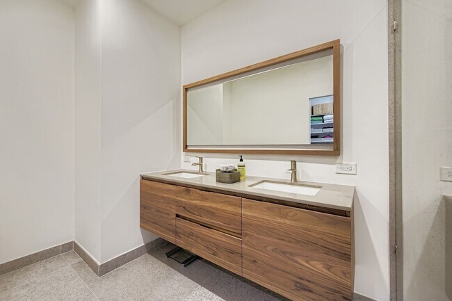 Building Photo - 12364 Montego Plaza