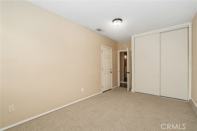 Building Photo - 533 E Jackman St