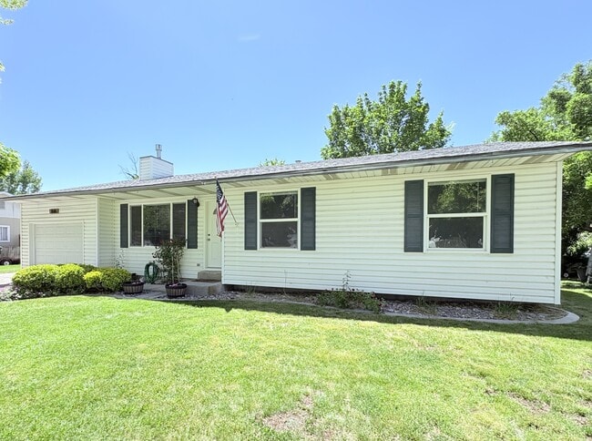 Primary Photo - 1616 S 400 W St
