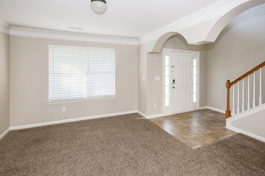 Building Photo - 3912 Parkers Fry