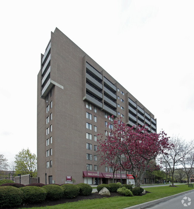 Building Photo - Bicentennial Tower
