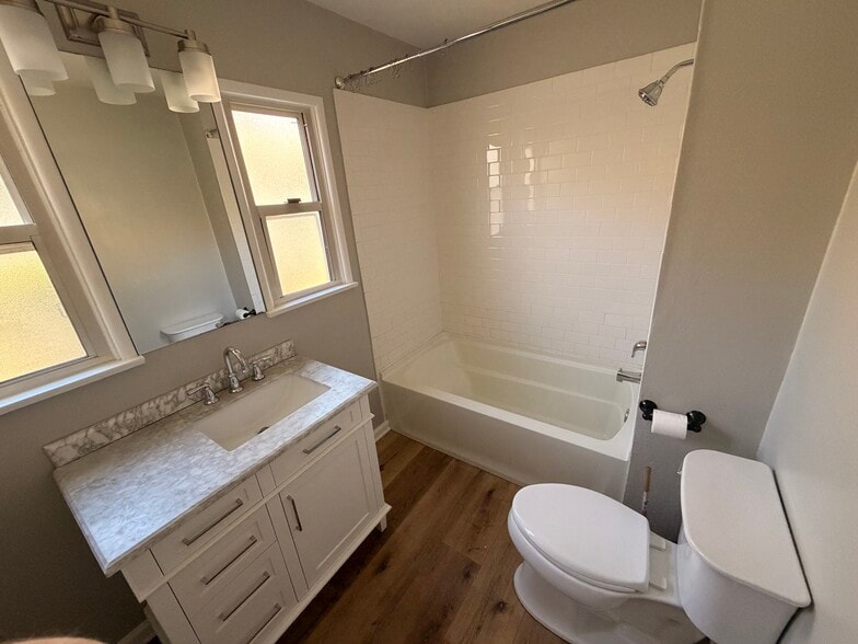 Building Photo - 5840 Allott Ave