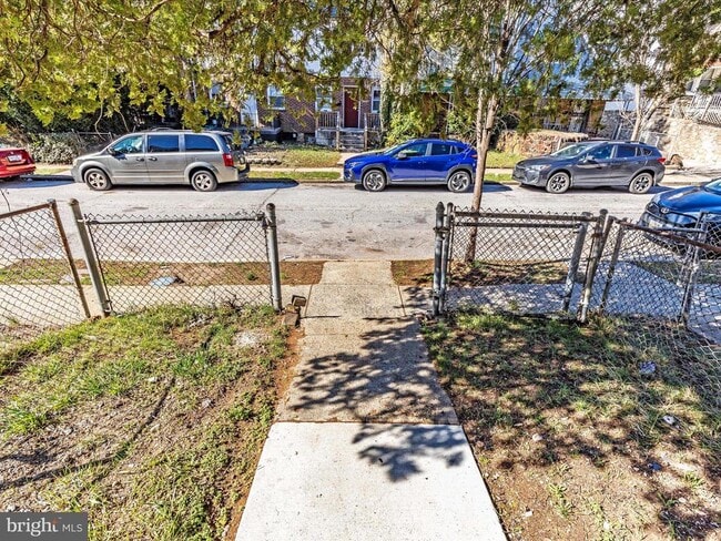 Building Photo - 5443 Jonquil Ave
