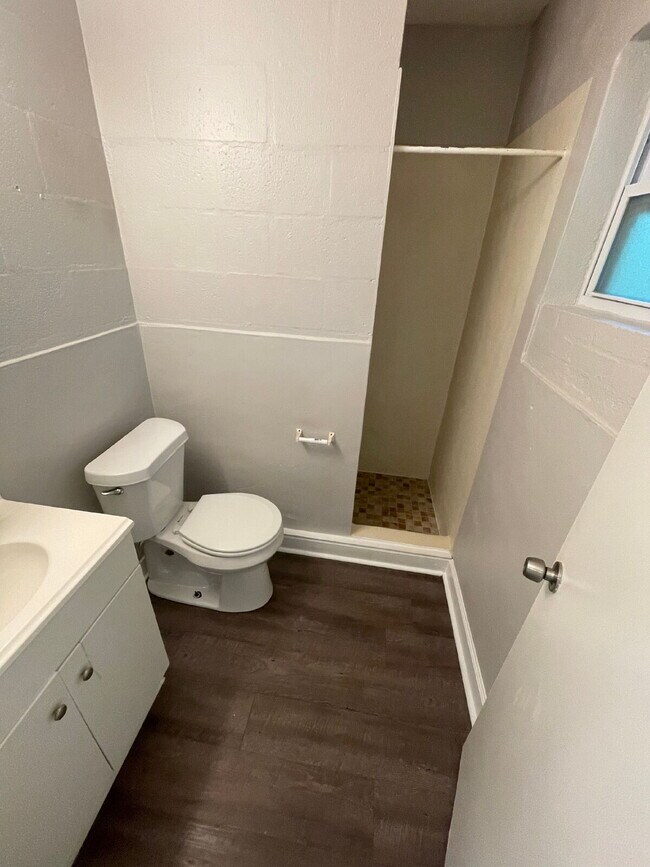 Building Photo - Available now. Upgraded studio!