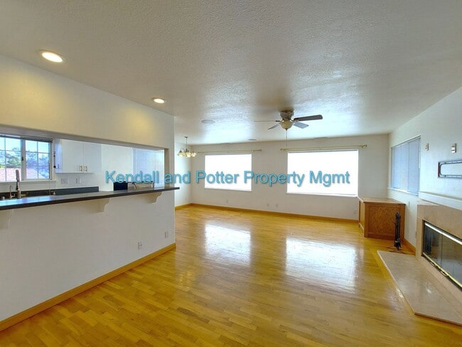 Building Photo - 1/2 Off 1st Month's rent with Move In by 1/15/26 - Wonderful 3+ Bed/2 Bath Home in Soquel