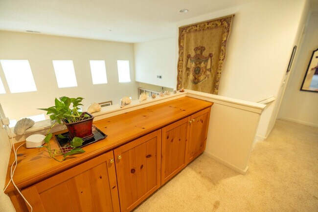 Building Photo - 115 Maybeck St