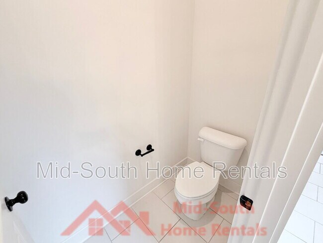 Building Photo - 5628 Draper Trail