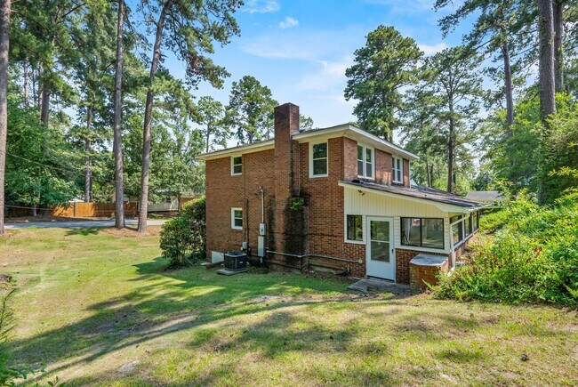 Building Photo - 4003 Rockbridge Rd