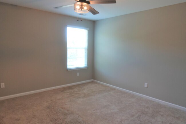Building Photo - 344 Marble Ln