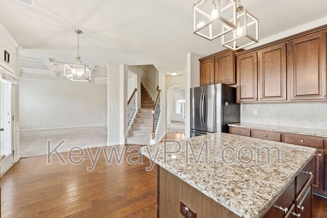 Building Photo - 5007 Vine Ln