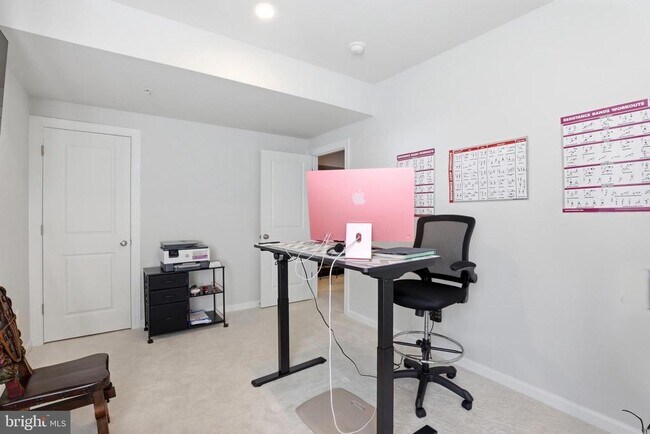 Building Photo - 6702 Savannah Dr