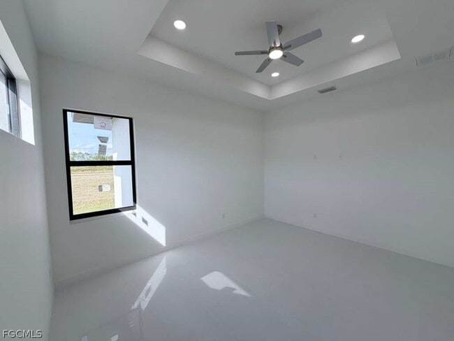 Building Photo - 477 Rayford St