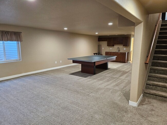 Building Photo - ALL PROSPECTIVE TENANTS MUST SUBMIT A $58 ...