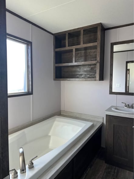 Building Photo - 10301 SE 29th St