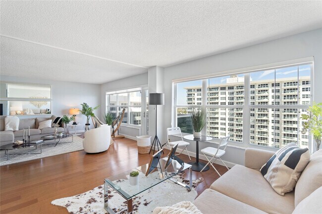 Building Photo - 3500 Galt Ocean Dr