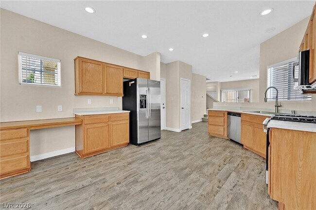 Building Photo - 6355 Urban Creek Ct