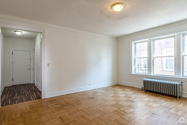 1BR, 1BA - 350SF - 60 North Arlington Avenue