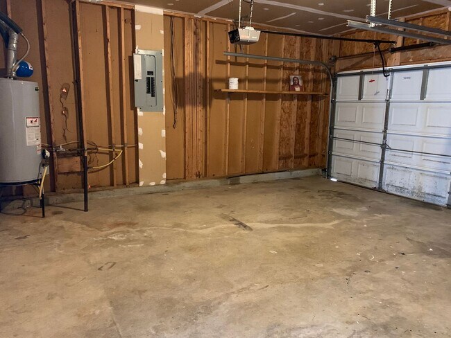 Building Photo - 5520 Wedgegate Dr