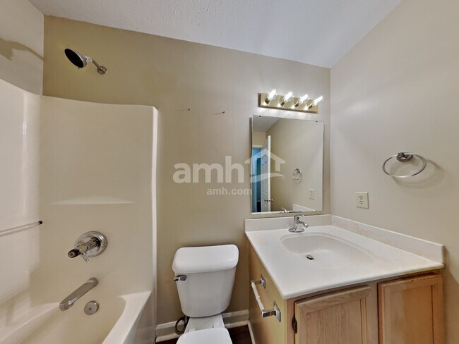 Building Photo - 7576 Gold Coin Dr