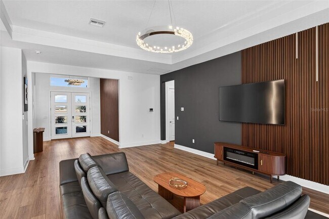 Building Photo - 8225 Golden Bch Ct