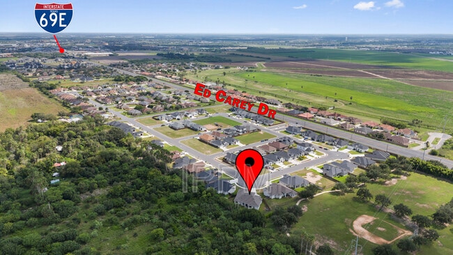 Building Photo - 1622 Helena Dr