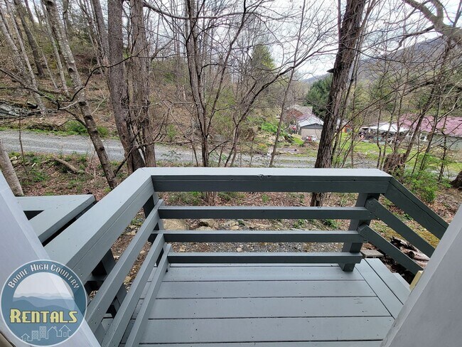 Building Photo - 186 Grandfather Farms Rd