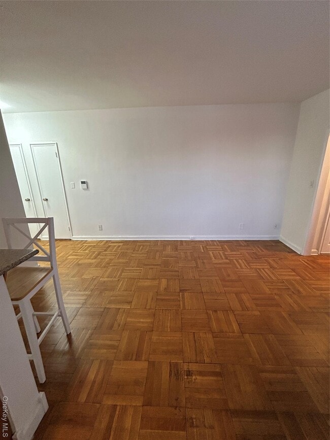 Building Photo - 210 Pelham Rd