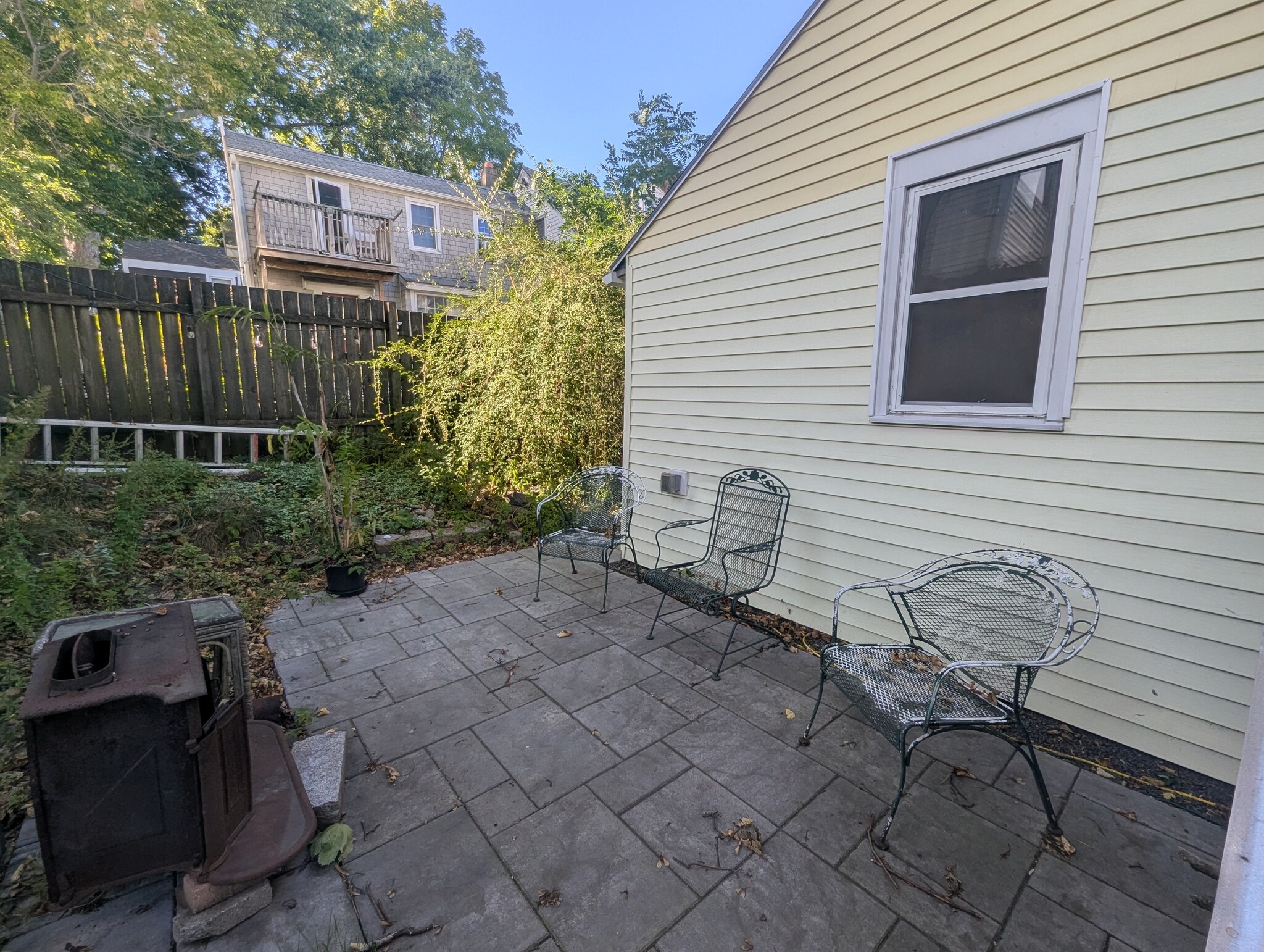 Patio - 34 Tyng St
