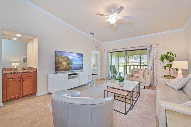 Building Photo - **2 + Den Condo - 1 Car garage - Fully Furnished - Short Term Lease (5.11 - 11.30) **