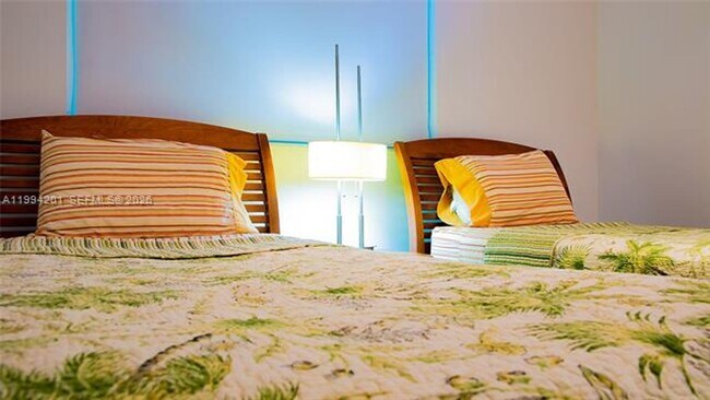 Building Photo - 18100 N Bay Rd