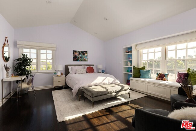 Building Photo - 12523 Helena St