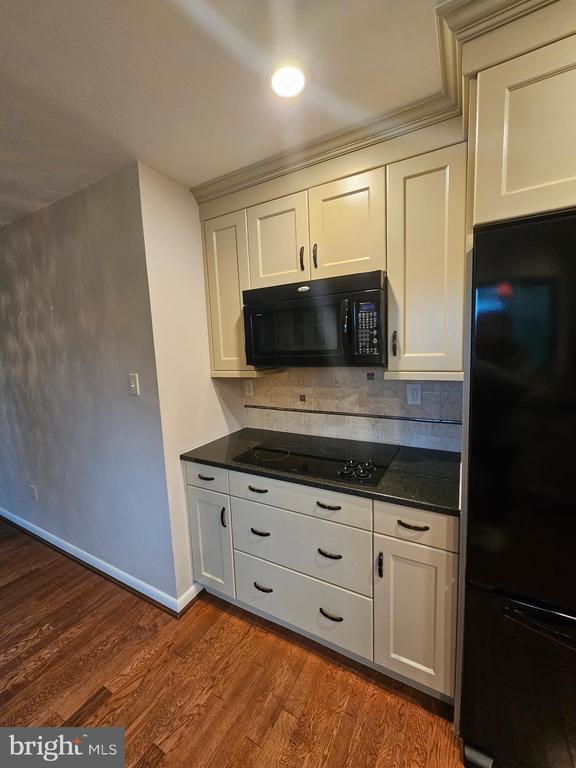 Building Photo - 3435 Pebble Beach Dr