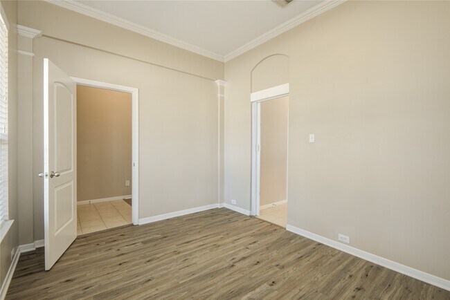 Building Photo - 17231 Hollow Sands Ct