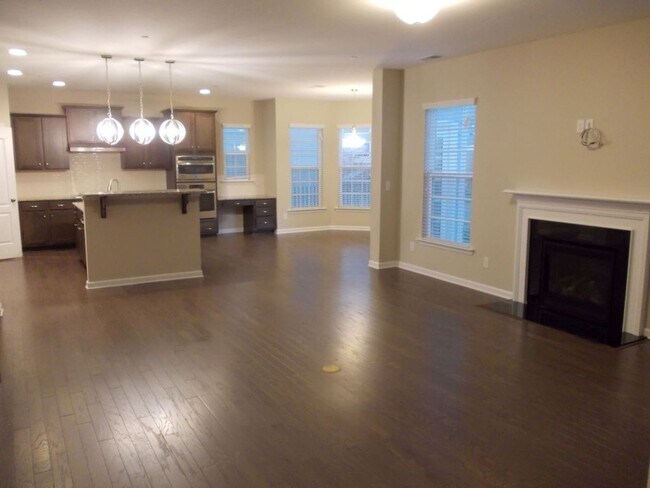 Building Photo - Spacious 4 Bedroom Home in Cox Mill School...