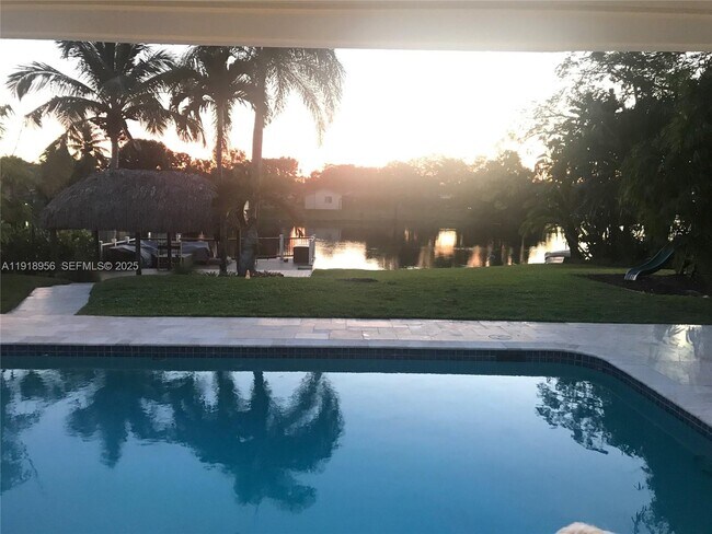 Building Photo - 14620 Fitzpatrick Rd