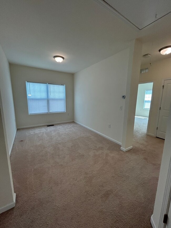 Building Photo - 1003 Excite Ave