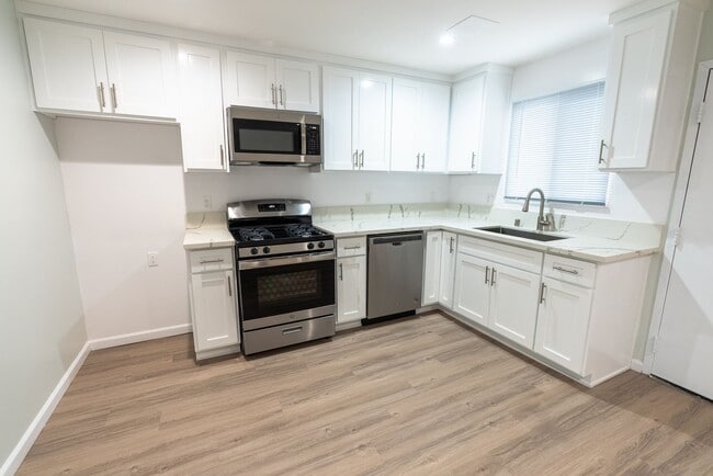 Interior Photo - 5235 Kester Ave