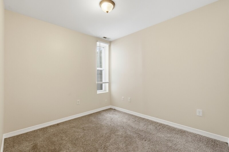 Building Photo - 212 S Loudon Ave