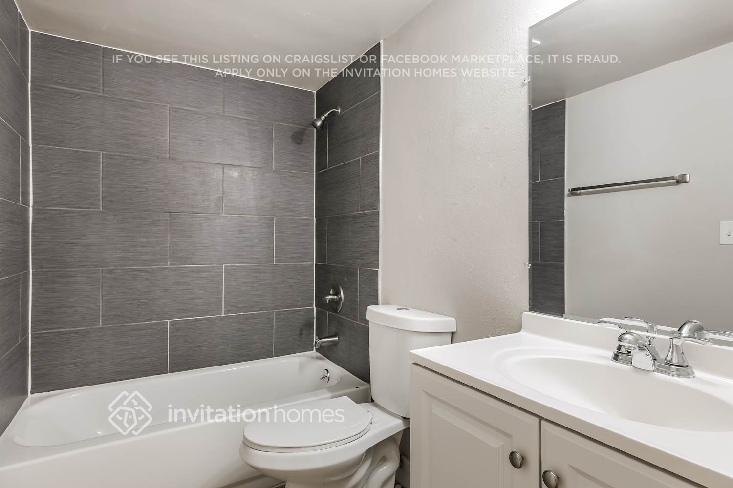 Building Photo - 17486 E Temple Dr