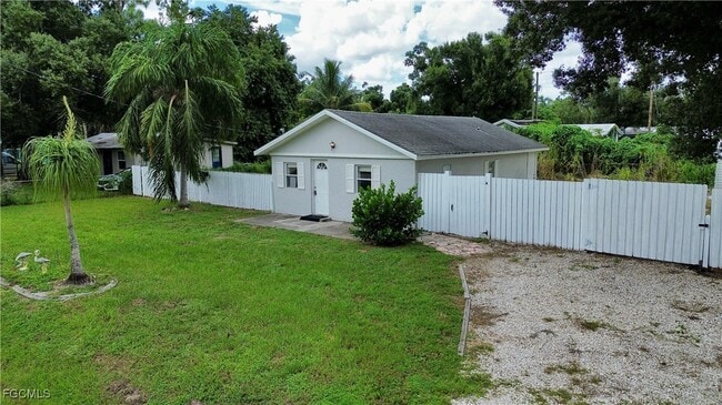 Building Photo - 448 Ellis St