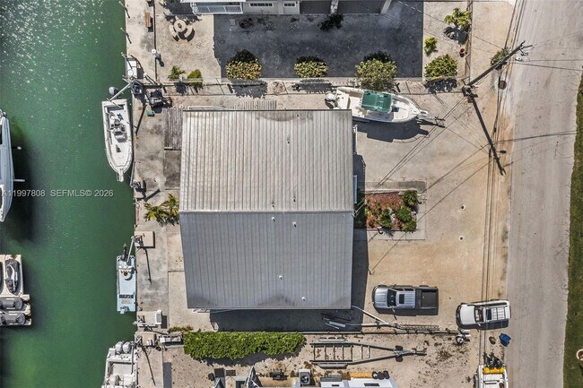 Building Photo - 106 Channel Dr