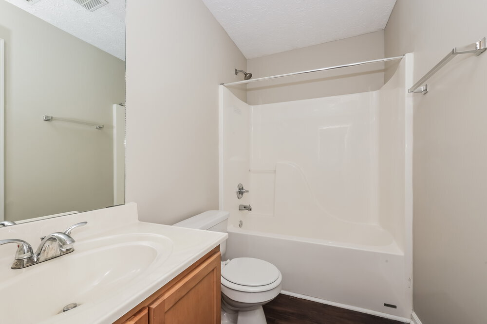 Building Photo - 1243 Lasalle Dr