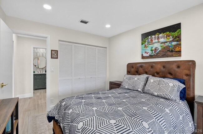 Building Photo - 7917 La Mirada Dr
