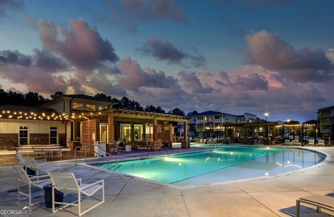 Building Photo - 4270 Phil Niekro Pkwy