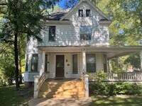 Building Photo - 508 W Elm St